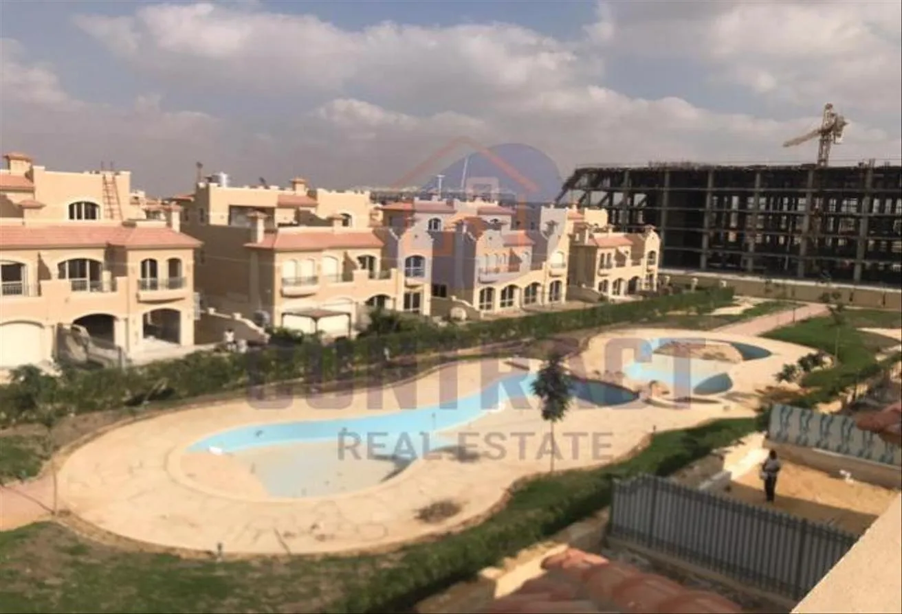 Sale in El Patio Oro: Villa Twin 295 m2 + LAND 311 m2 - Prime Location
