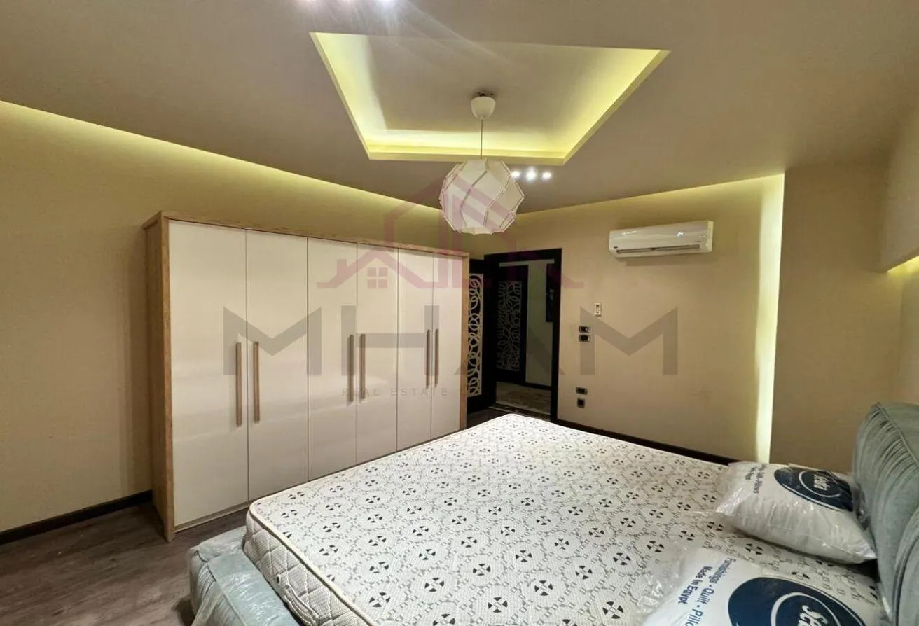 Gallery Image 13