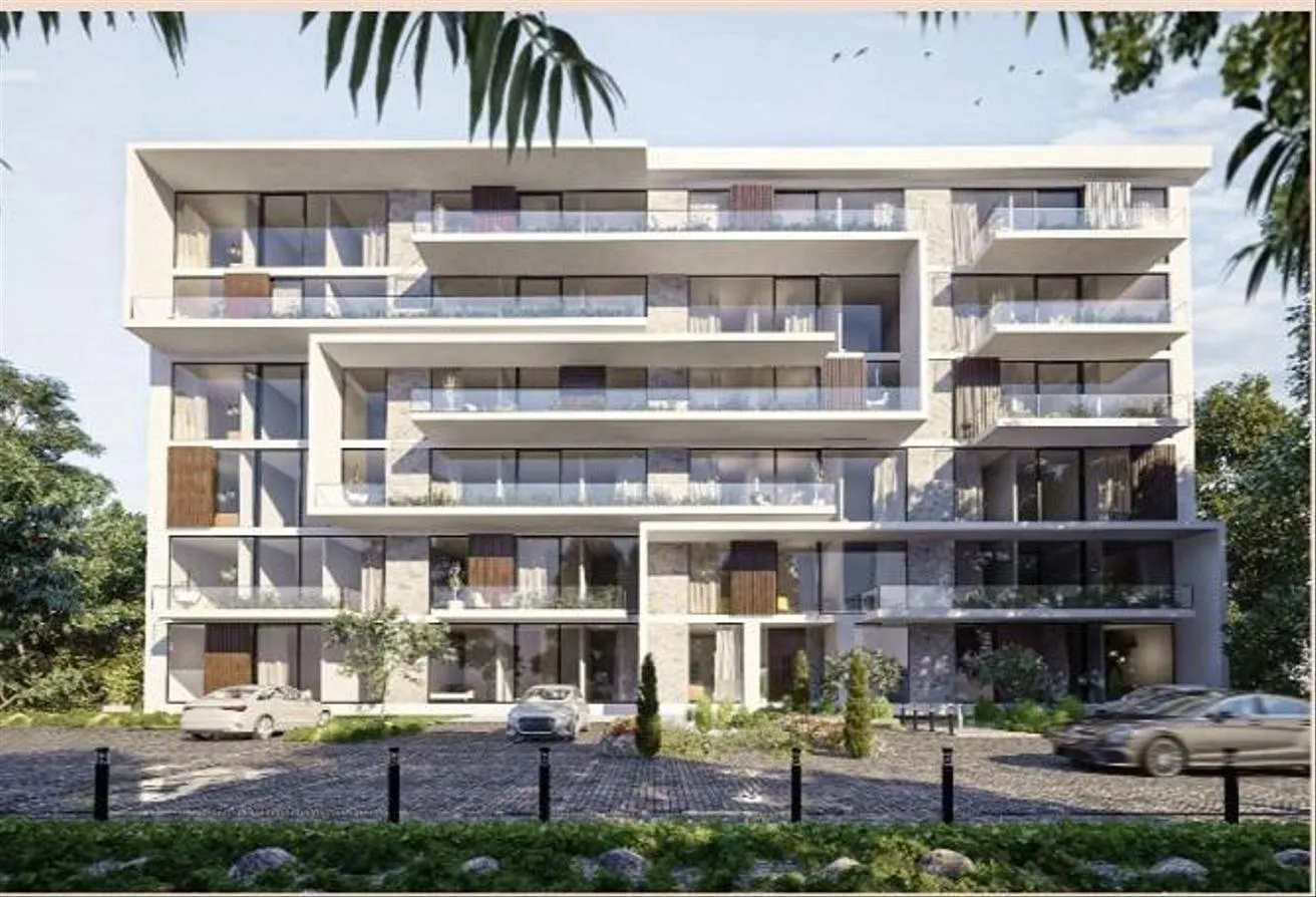 Sale in The Crest: Standalone in The Crest New Cairo Over 8 Years
