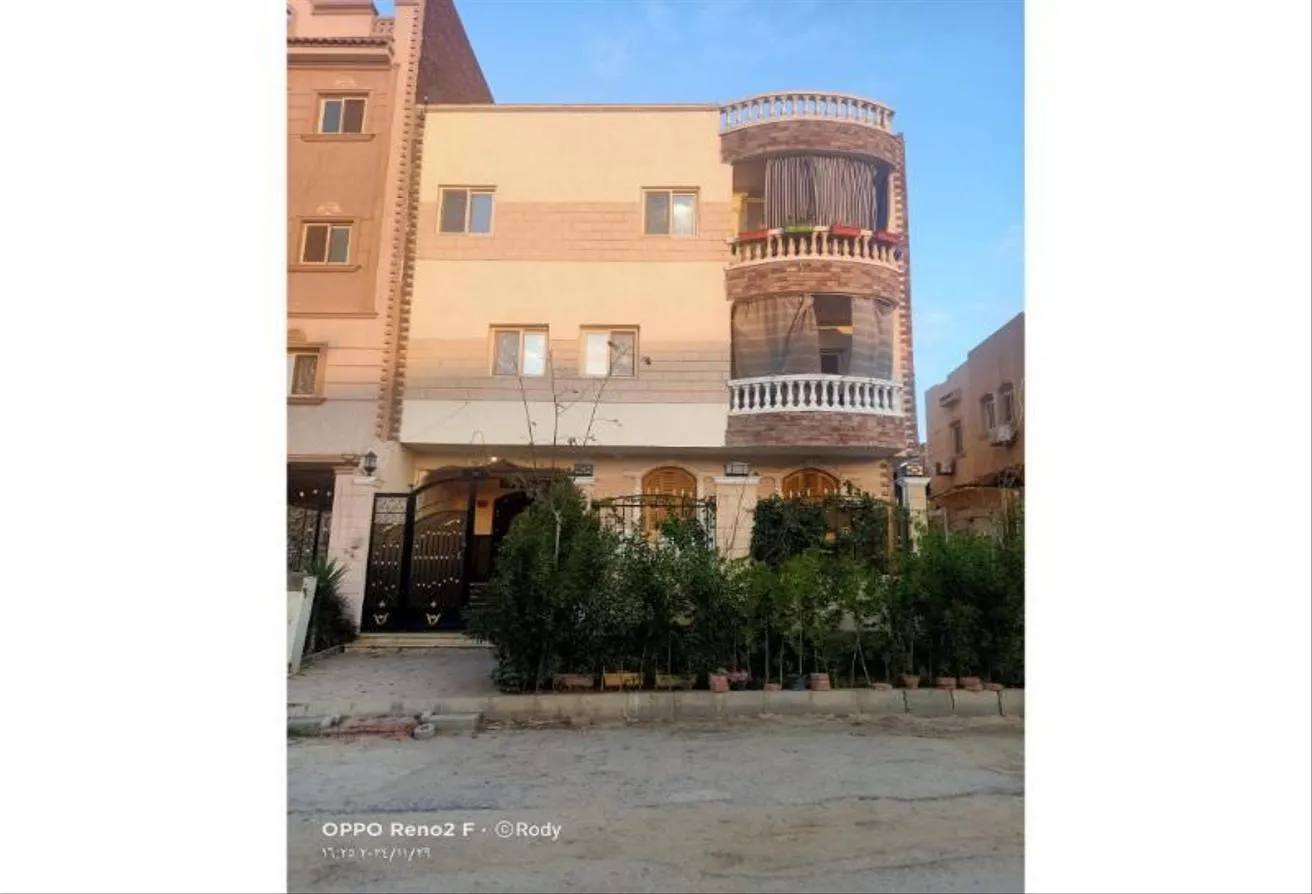 Sale in Al Shorouk Road: Residential building for sale in Shorouk City