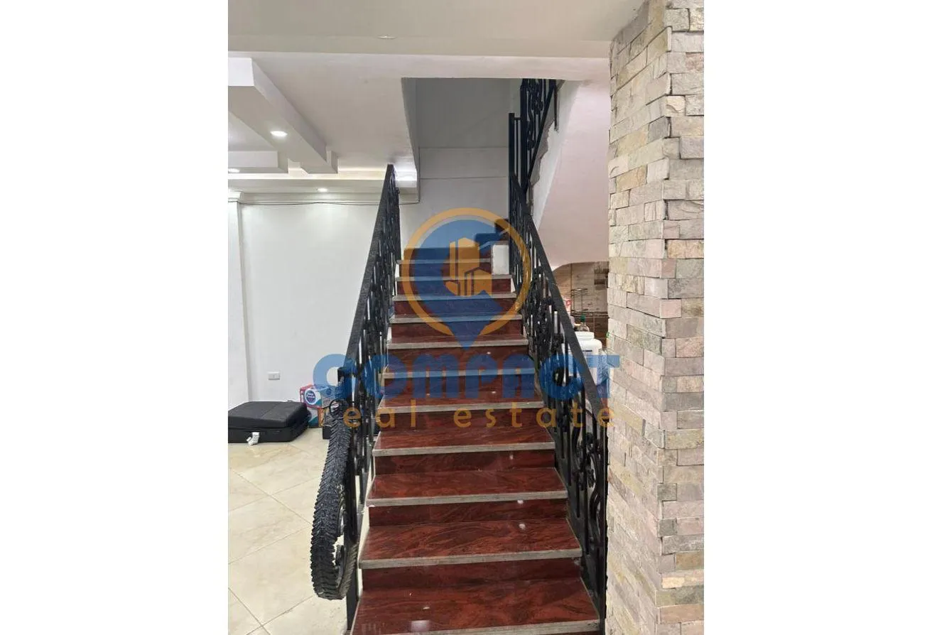 Gallery Image 13