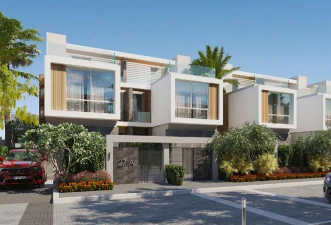 Sale in El Patio Vera: Best price Town in Patio Vera Lavista near beverly