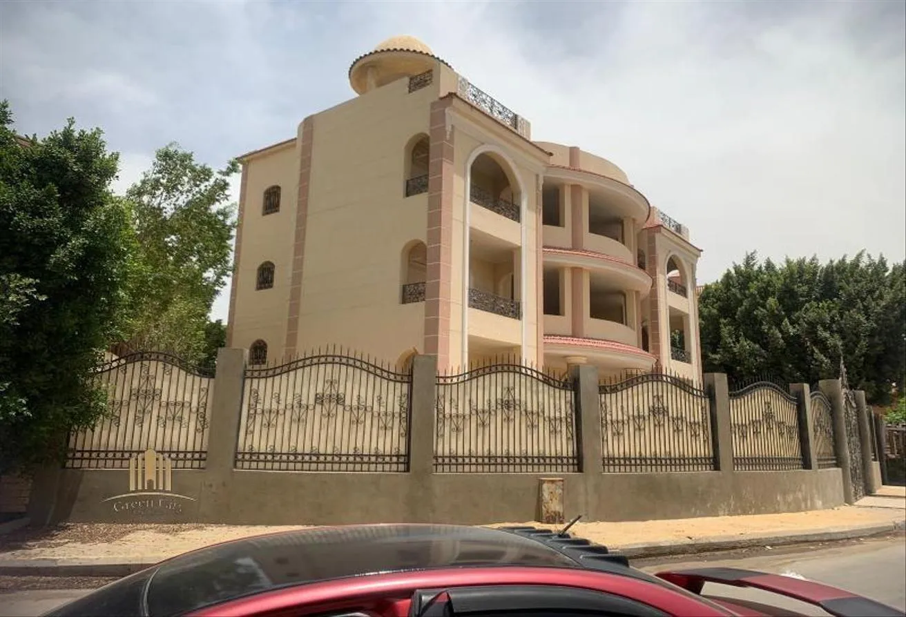 البيع في المنطقة السياحية الأولى: وحدات سكنية للبيع بالسياحية الاولي علي وصلة دهشور 