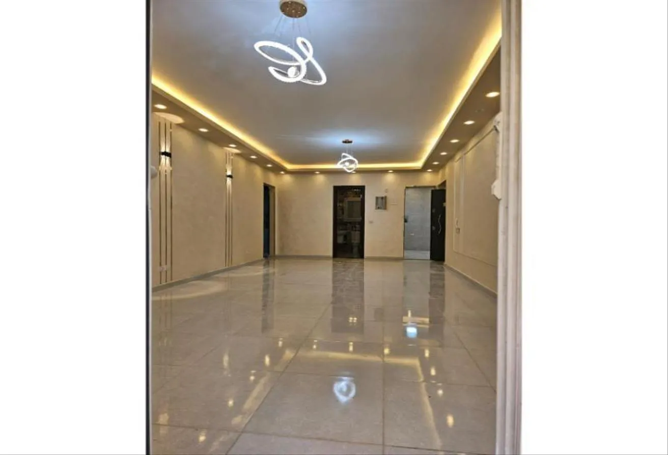 Sale in Al Khamayel city: for a quick sale, a twin house, with installments