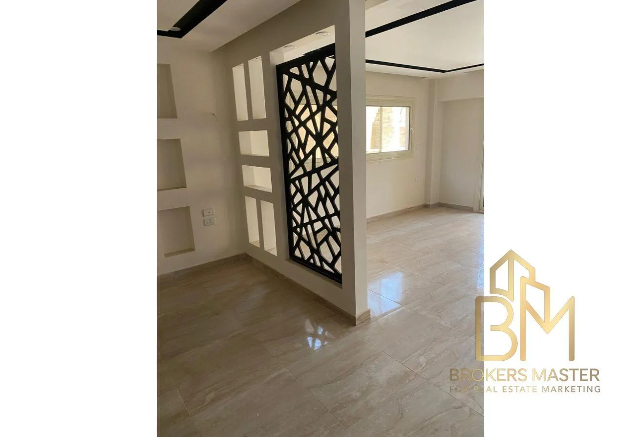 Sale in Pyramids Walk: Villa for sale in Sheikh Zayed, ultra super deluxe