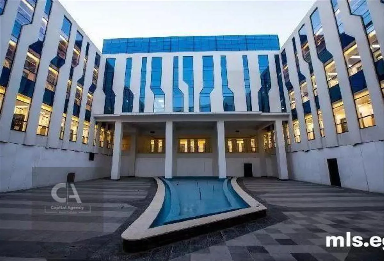 Rent in Sway Mall: Distinctive 55m clinic for rent in SWAY finished