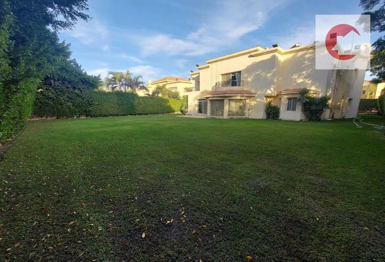 Sale in Gardenia Park: A villa at a special price in gardenia park 2