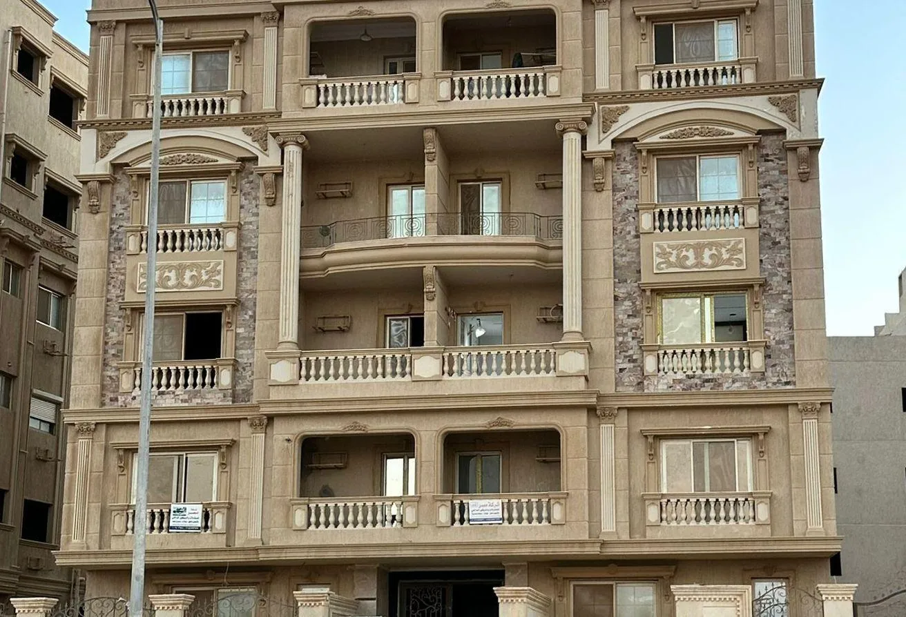 البيع في جاردينا الشمس: شقه للبيع جاردنيا الشمس ارضى بجاردن 6 اكتوبر 