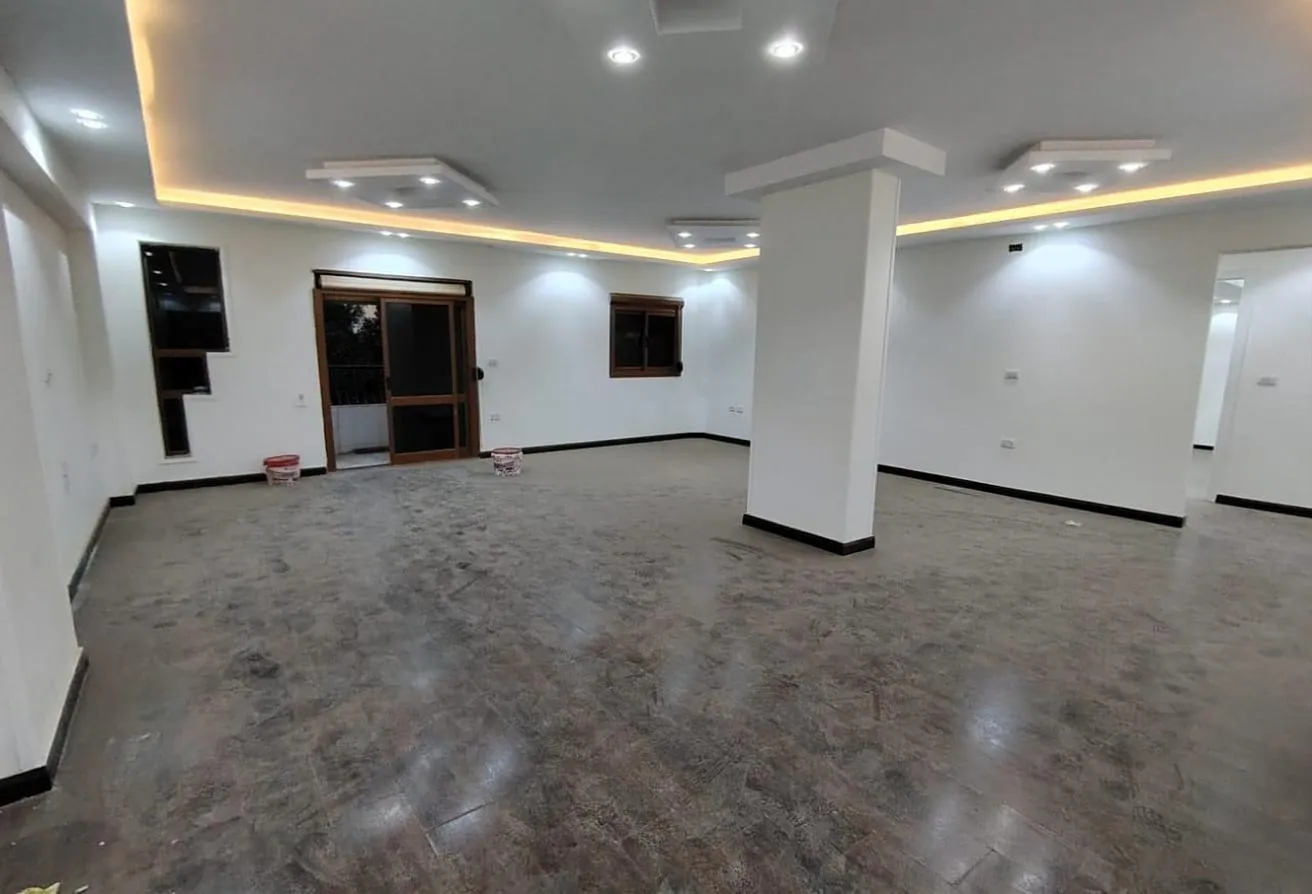 Sale in 3rd District: شقة للبيع سوبر لوكس بالحى الثالث على محور الكفراوى