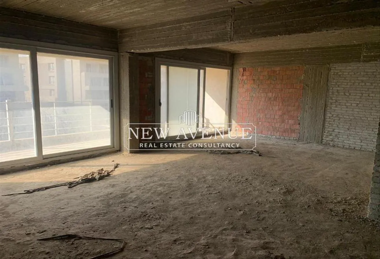 Sale in Capital Gardens   Palm Hills: Ready To Move Apartment in Mostakbal City