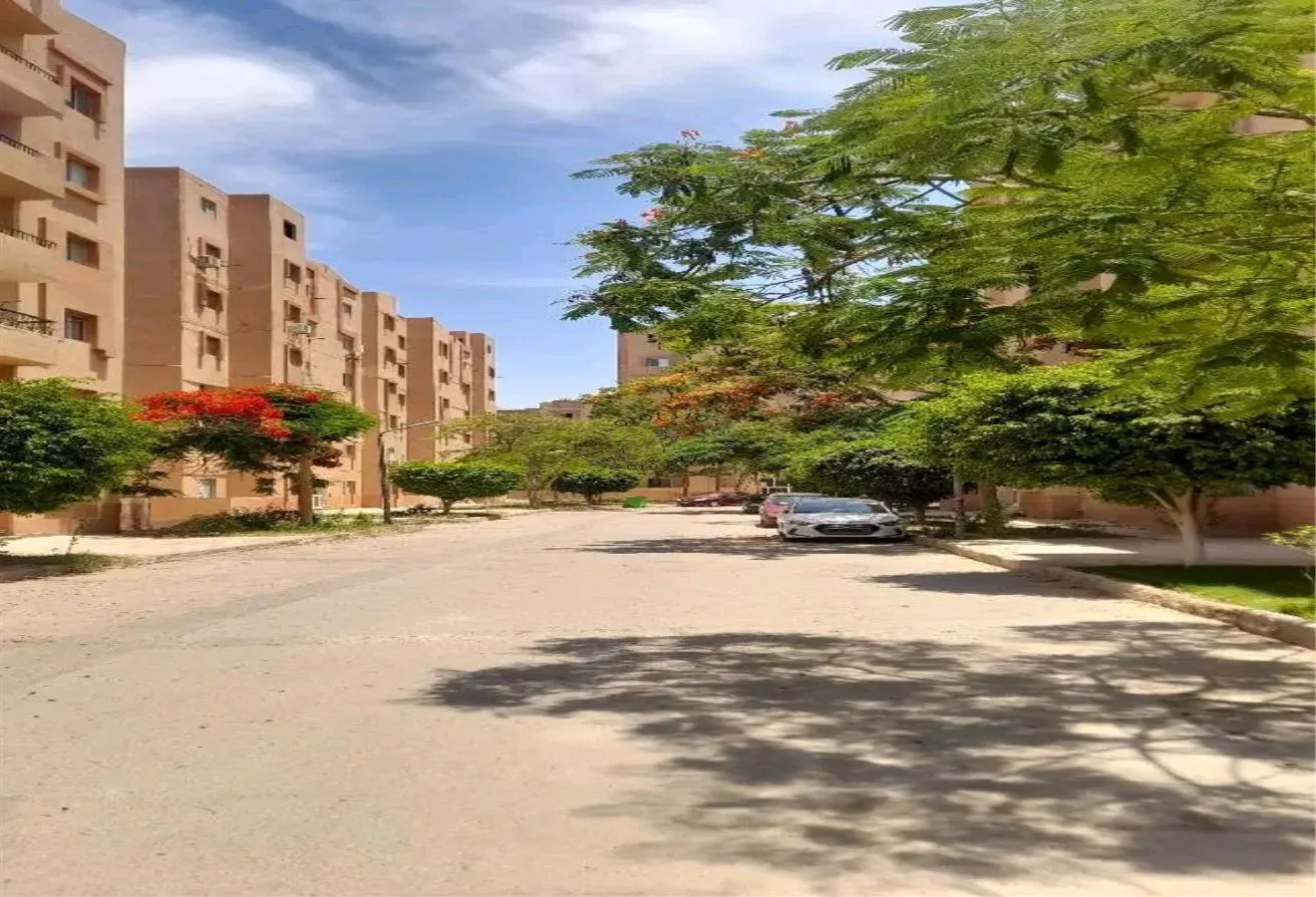 Sale in Abeer Gardens: شقة كمبوند العبير جاردنز الربوة حدائق اكتوبر
