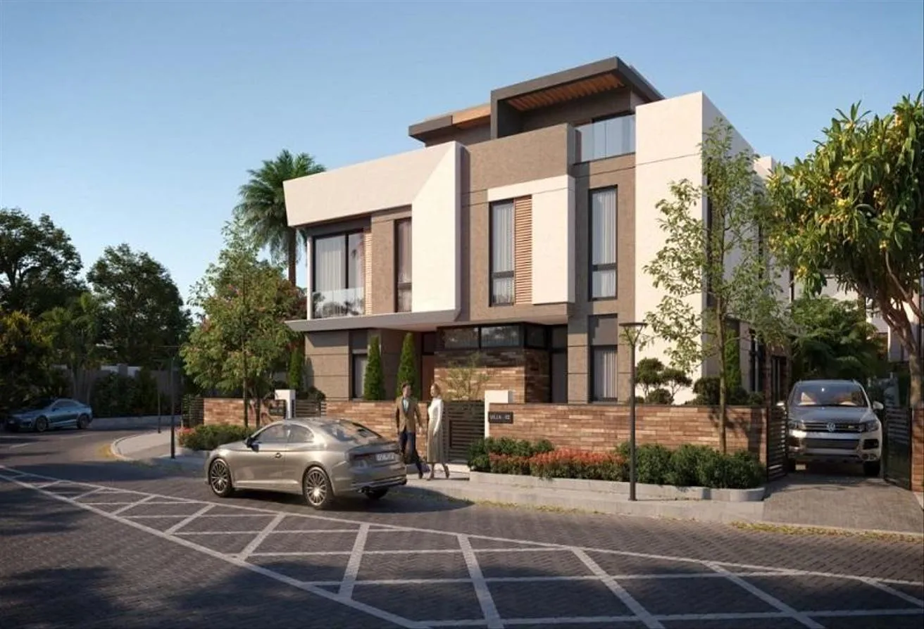 Sale in Silva Compound: Villa 335m + garden 208m on lagoon view over 6 yrs