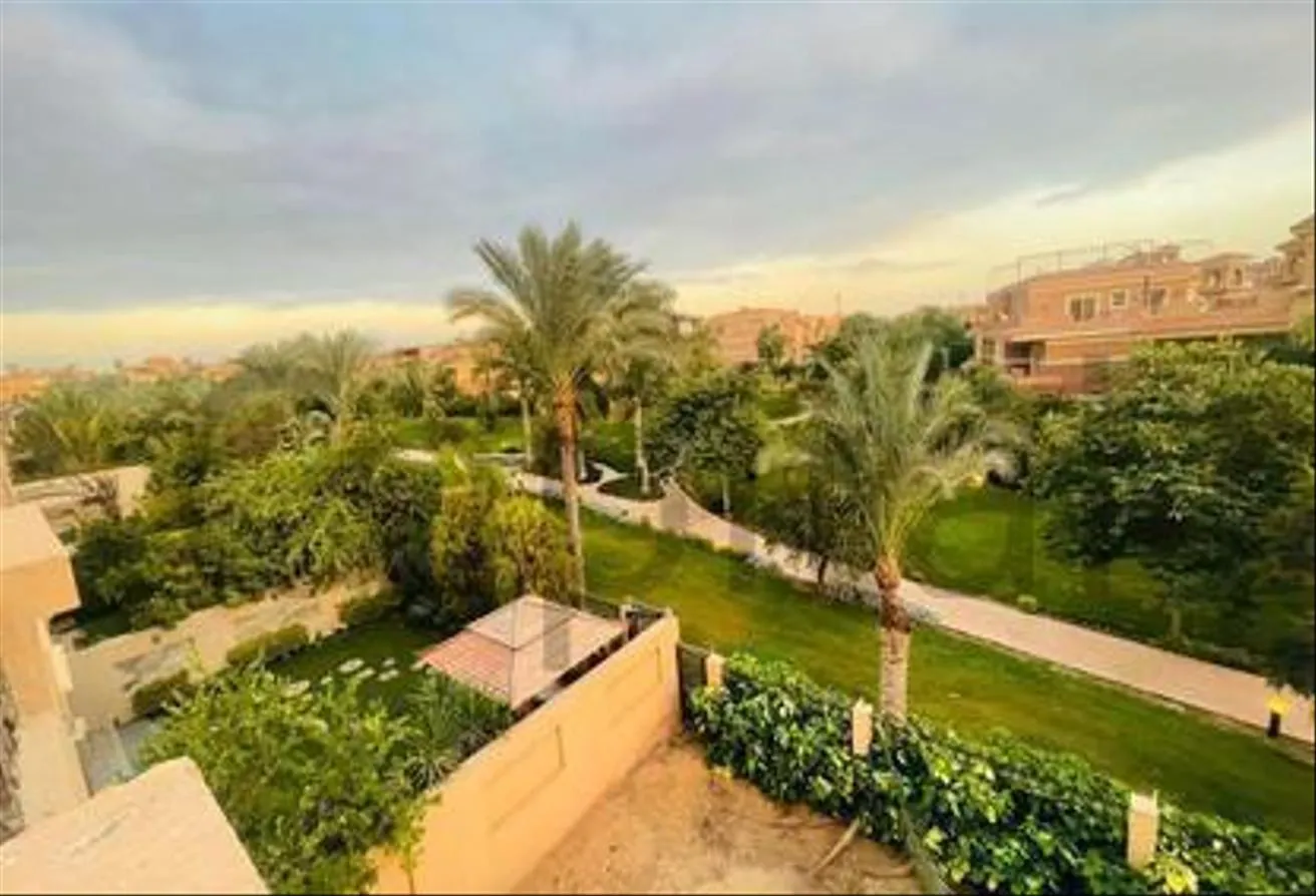 Sale in Les Rois: Own Twin house villa with prime location Les Rois.