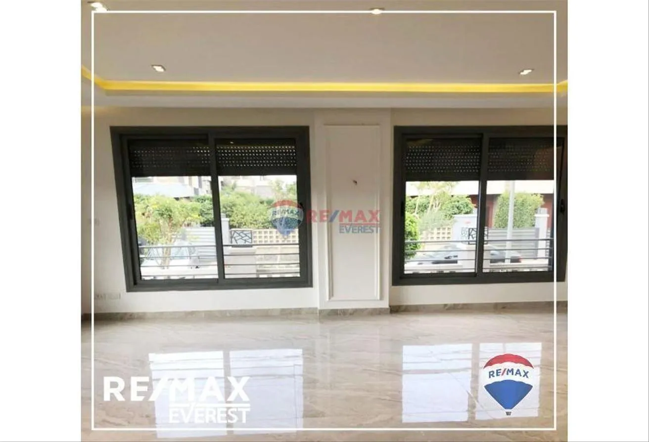 Rent in Al Reem Residence: Luxurious Townhouse for rent in AL-Reem Residence