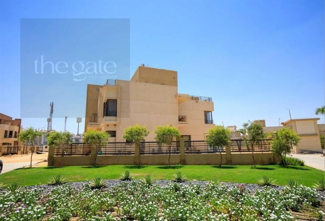 Sale in Alma: At special price villa 240m w garden, sheikh zayed