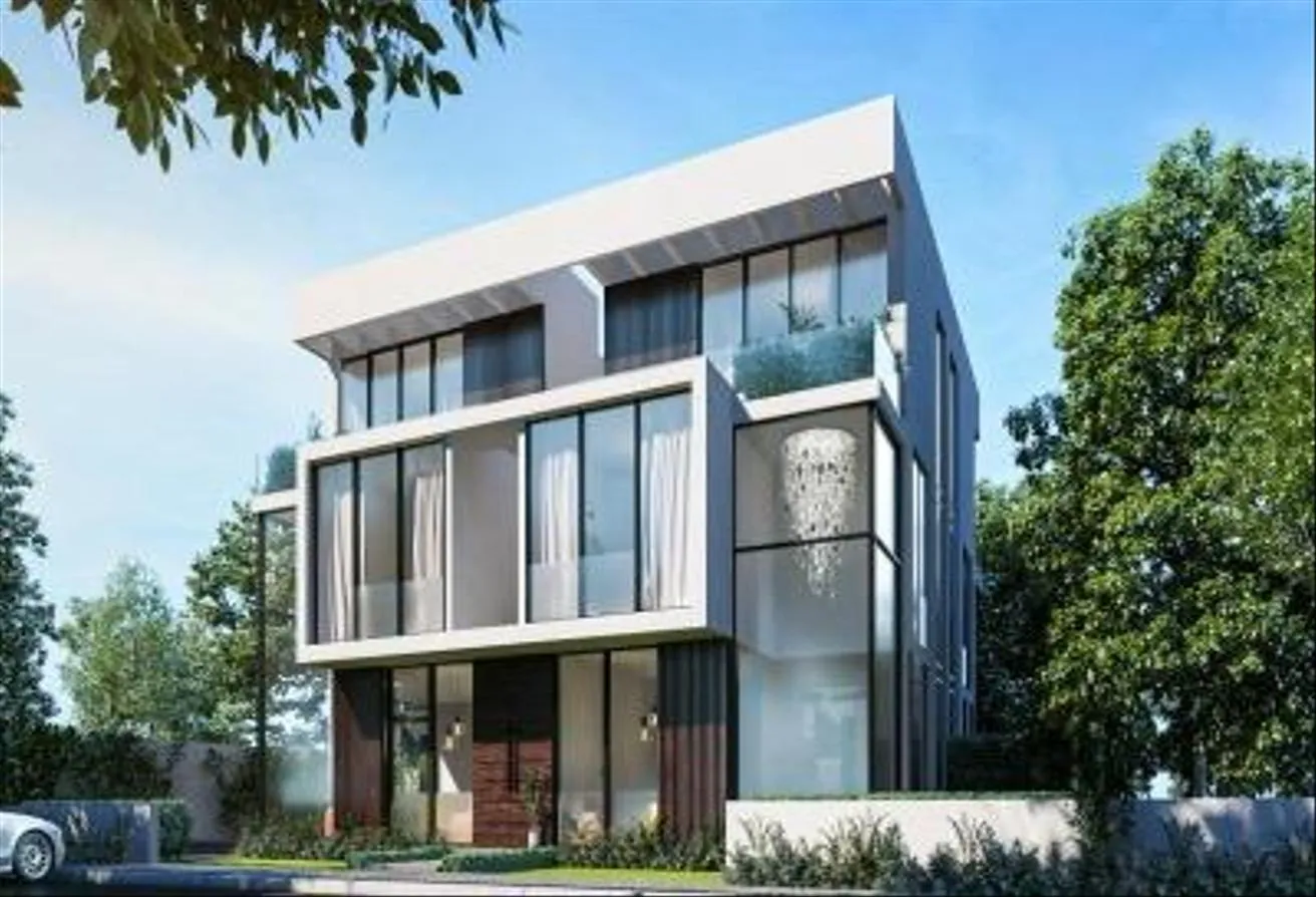 Sale in The Crest: standealone villa in the crest with ins.over 8YRS