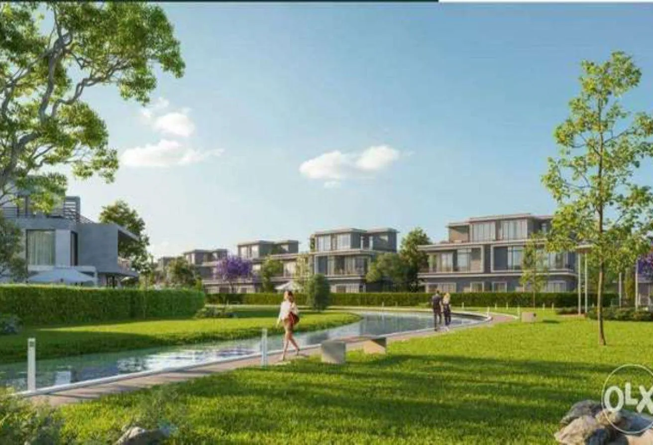 Sale in IL Bosco City: Very prime location Overlooking Green Spine
