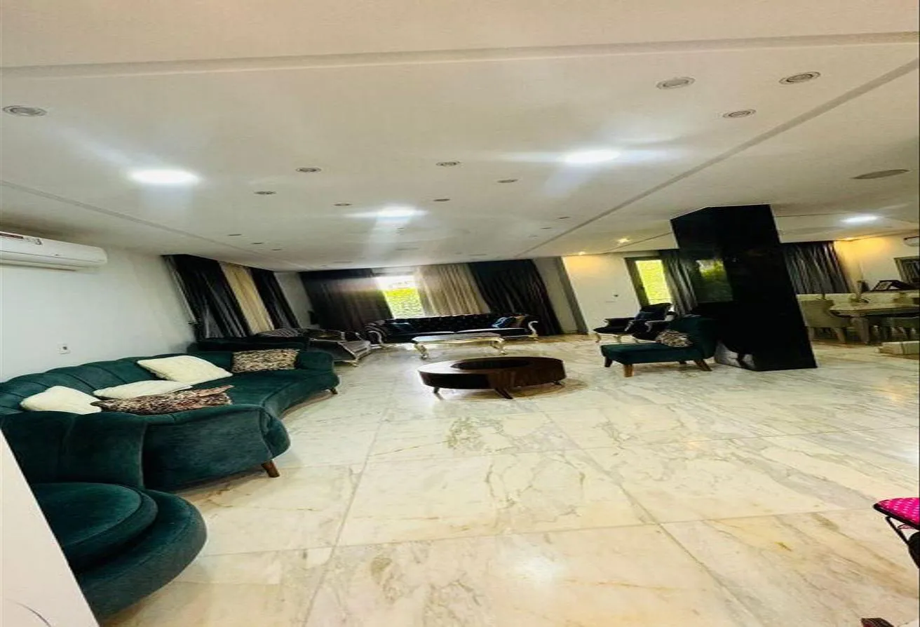 Gallery Image 13