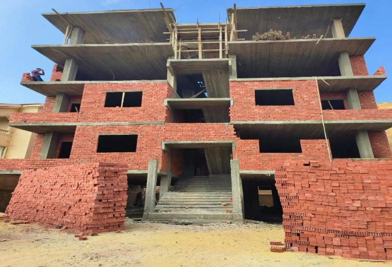 Sale in Al Motamayez District: شقة للبيع 160م بتسهيلات و سعر مميز بالحي المتميز 