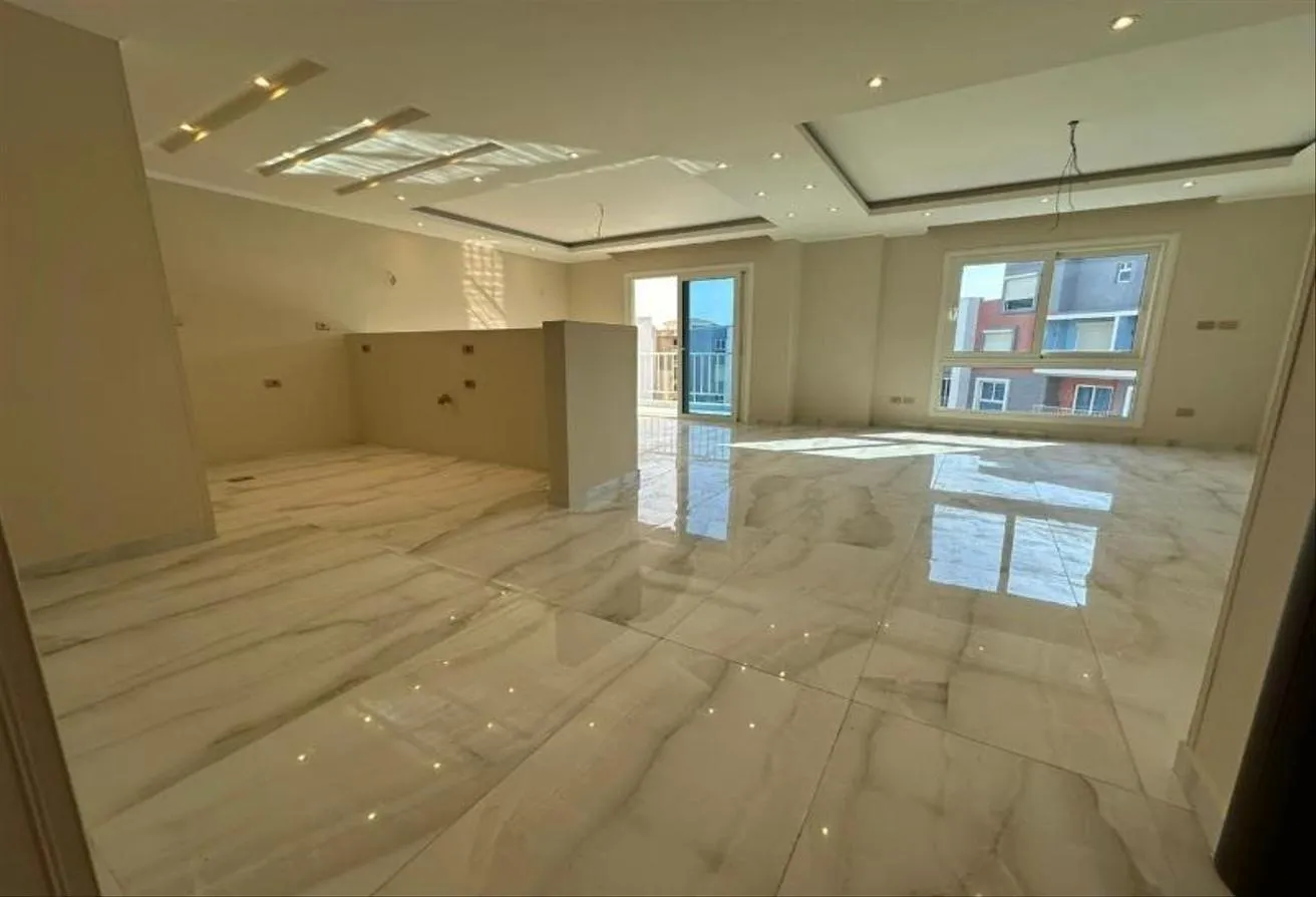 Sale in Amorada: Luxurious Duplex for Sale