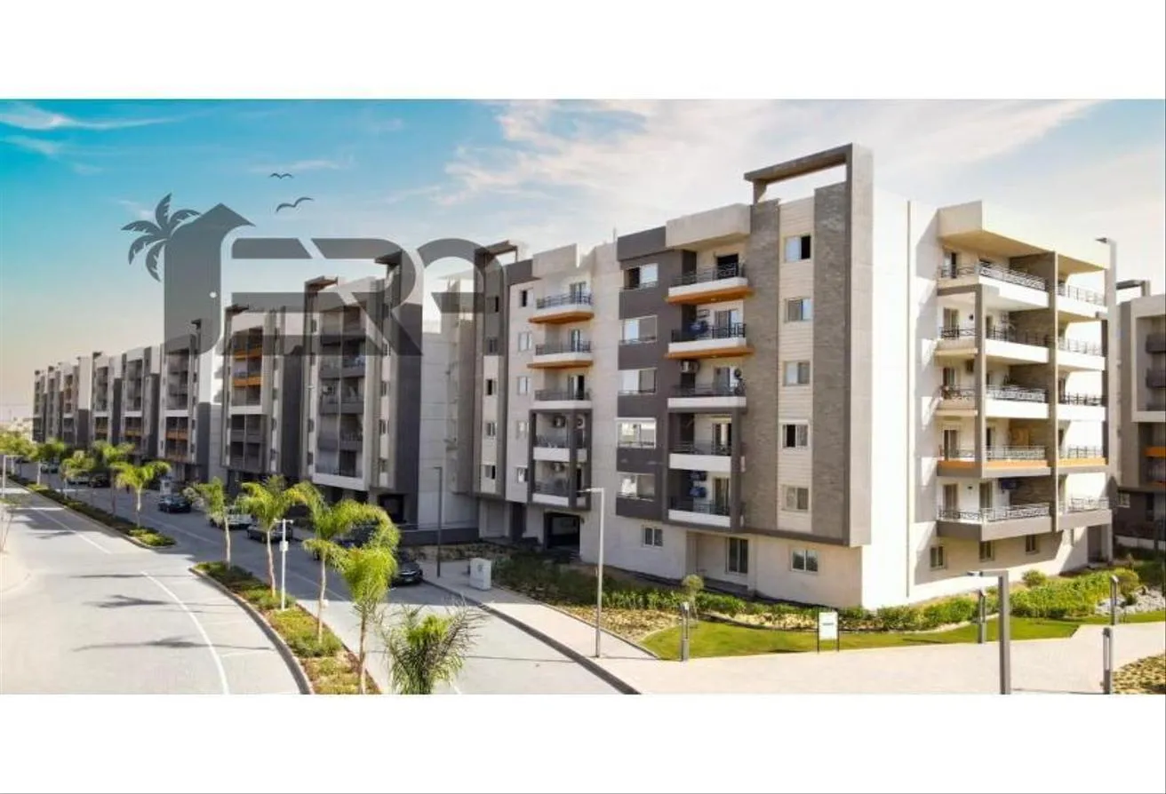 Sale in Hadayek October: مركز طبى للبيع امام الصرح الطبى العالمى للقلب