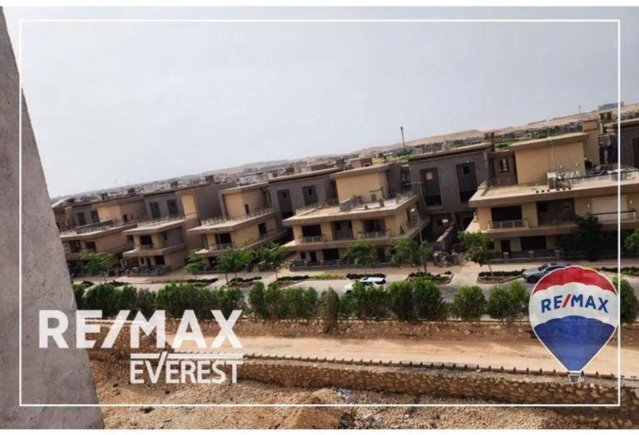 Sale in City View: TwinHouse in Kingsrange New giza 6th of October