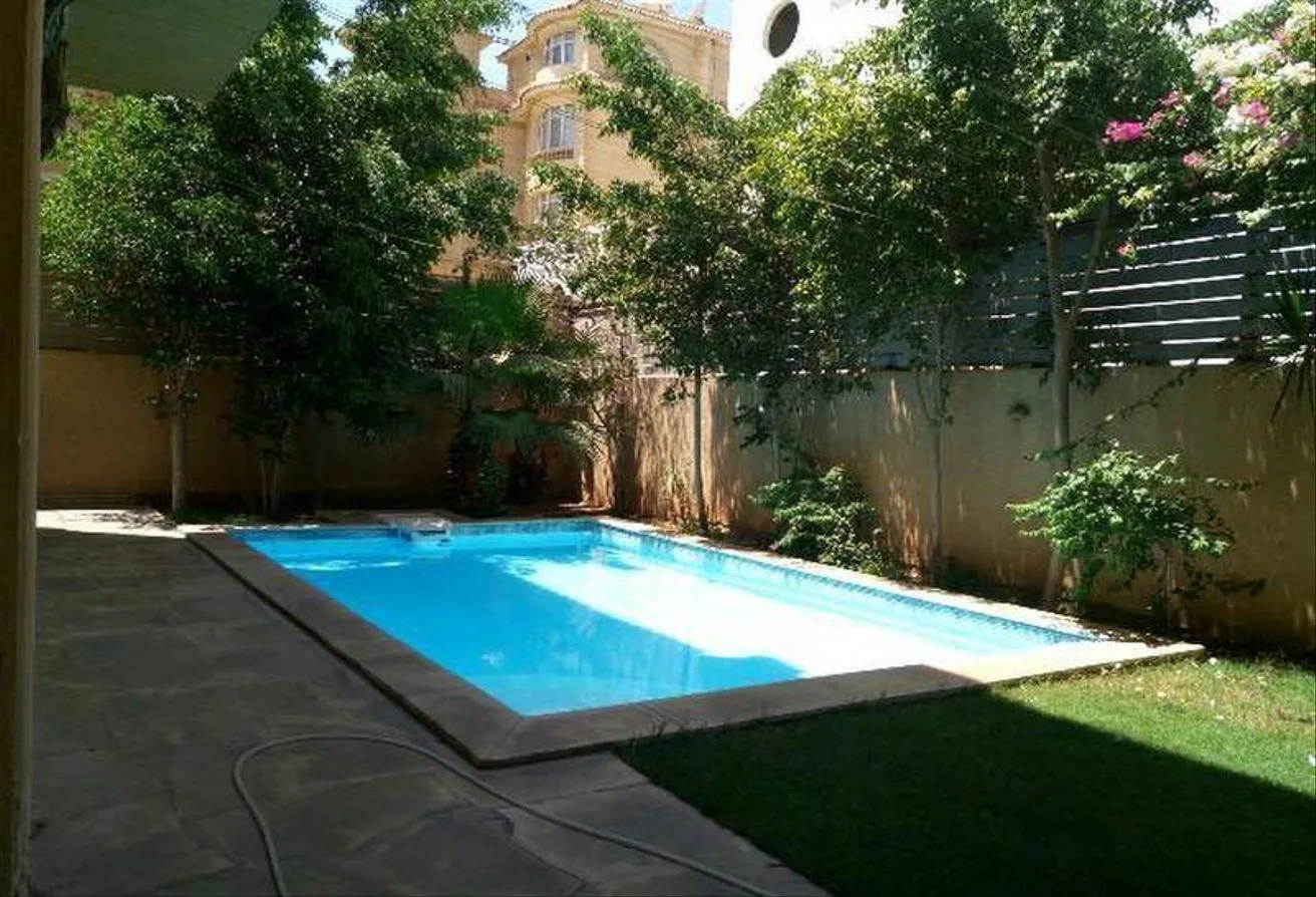 Rent in West Golf: Twin House /Pool /For Rent /West Golf El Katameya