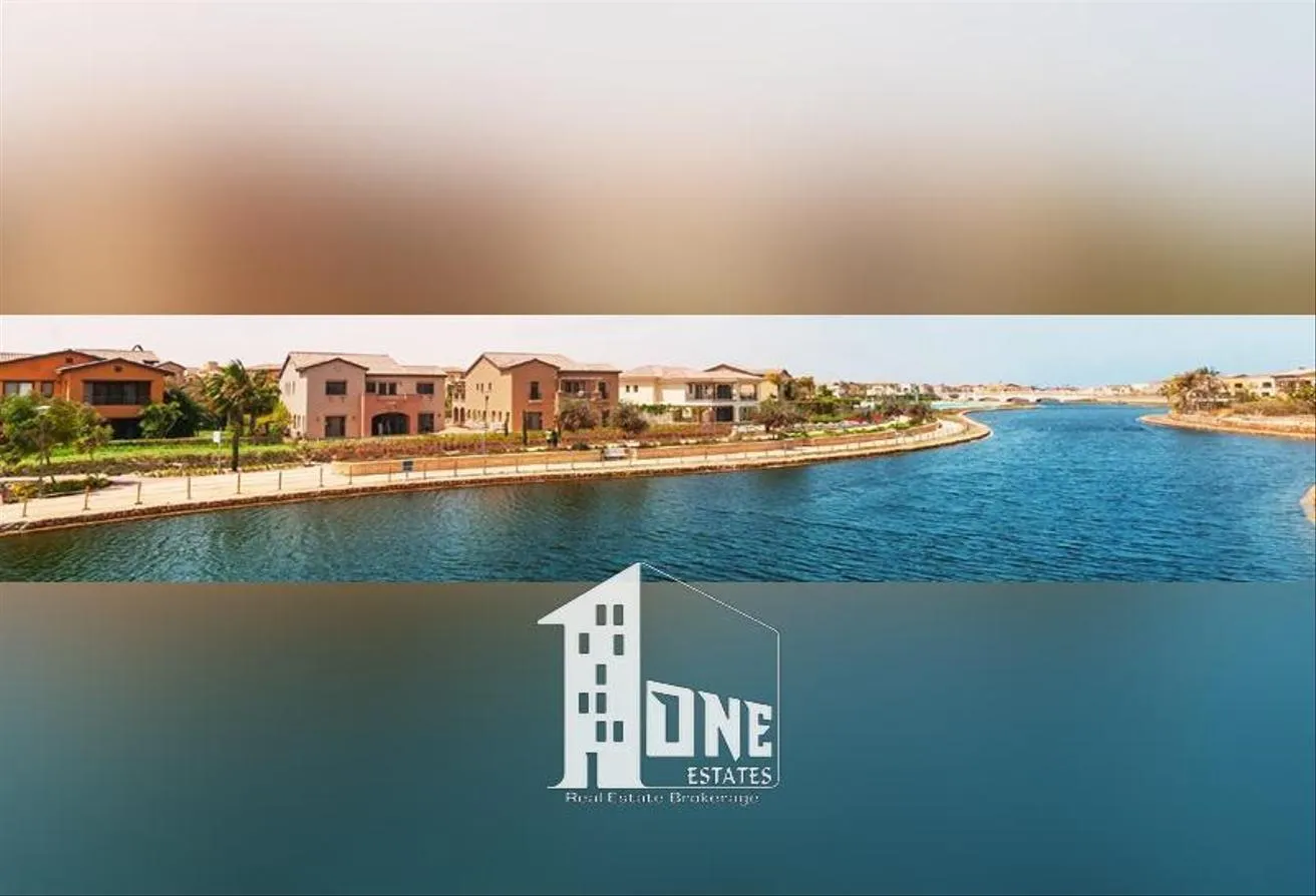 Sale in Marassi: town house for sale in marassi with lagoon view