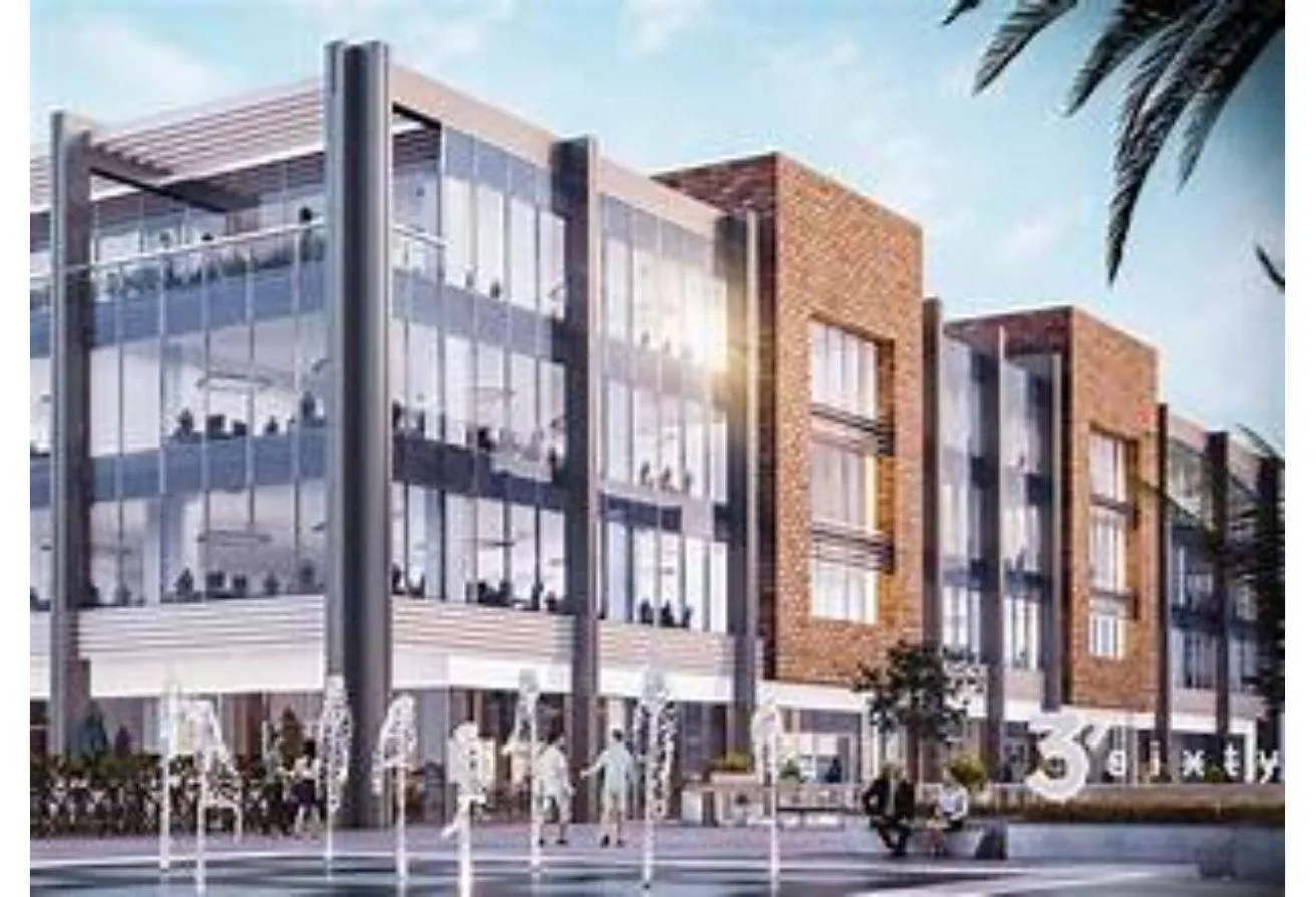 Sale in Three Sixty: Office for sale installments in Three Sixty mall
