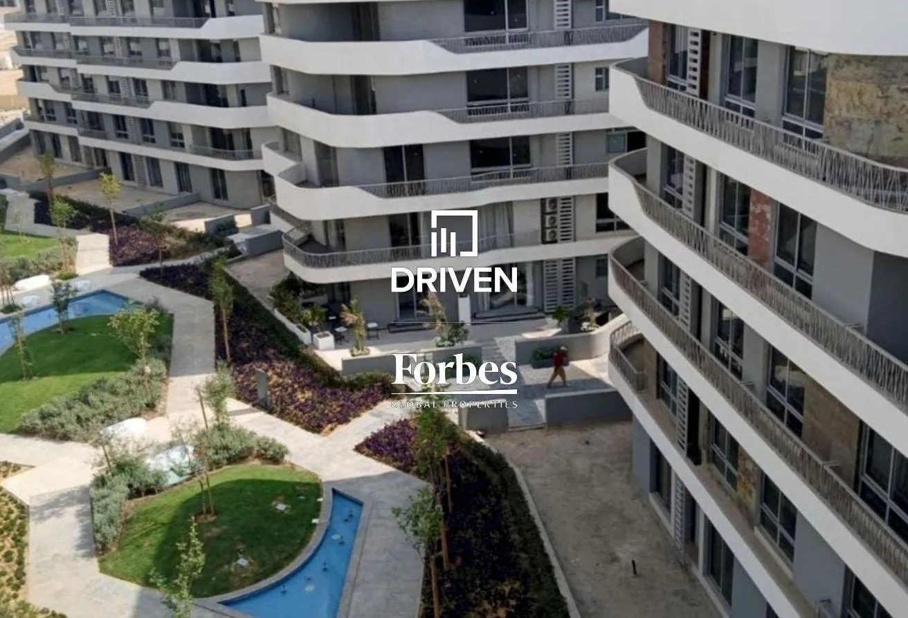 Sale in Mountain View Mostakbal City: old price ivilla roof in mountain view mostakbal