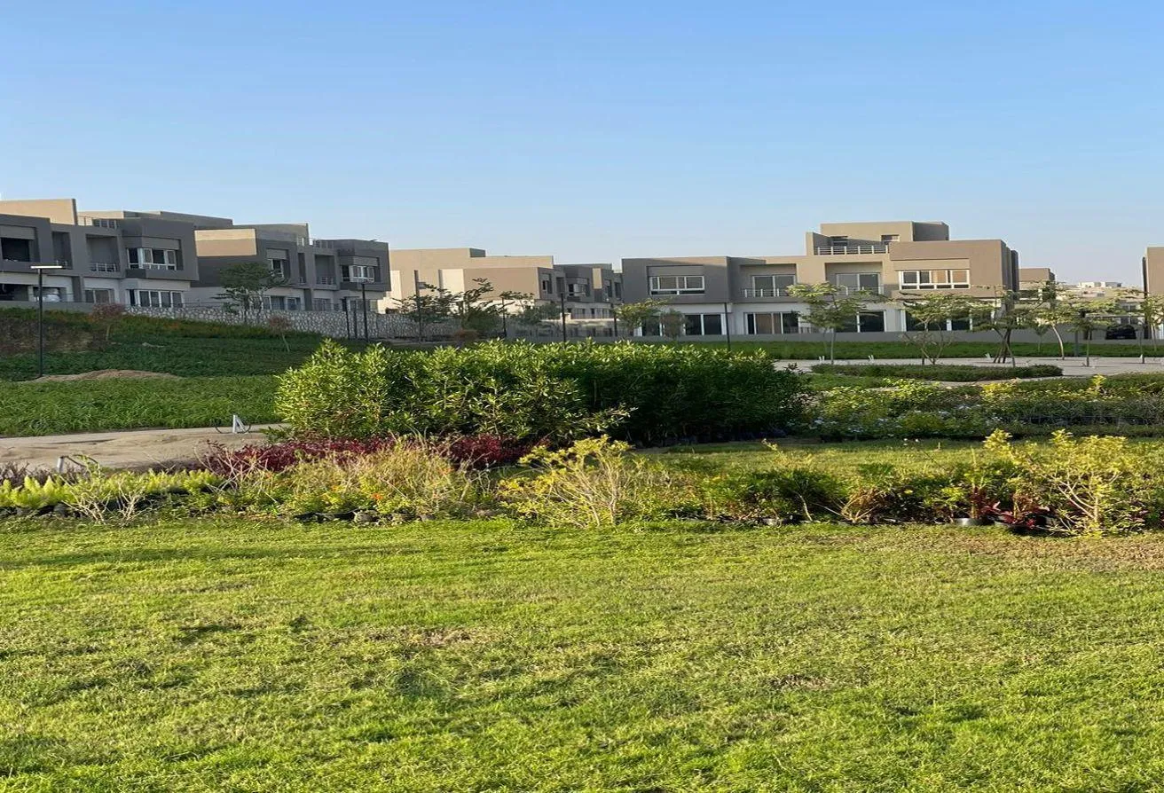 Sale in Etapa: Townhouse for sale in Etapa at the lowest price