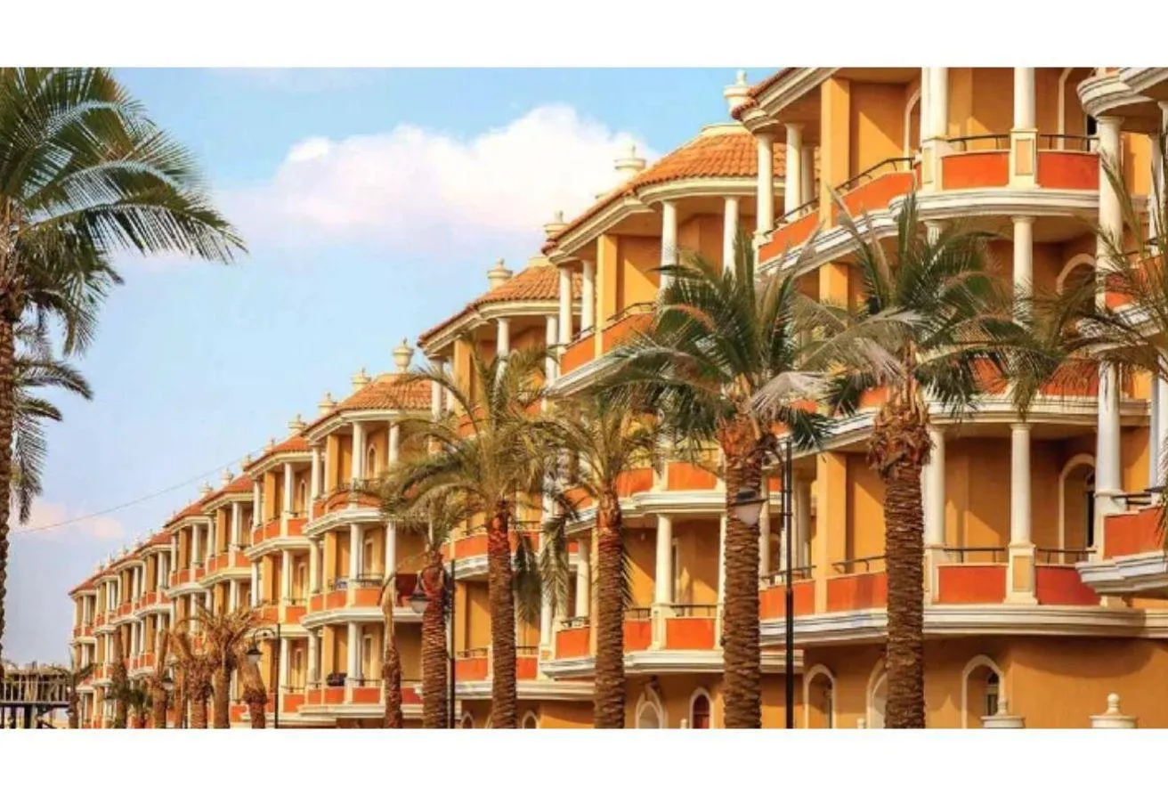 Sale in Cleopatra Palace: Semi-finished Twin House, special price - 490m