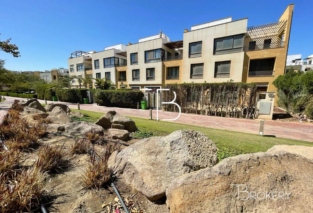 Sale in Westown: Westown Sodic City Villa corner semi finished 306m