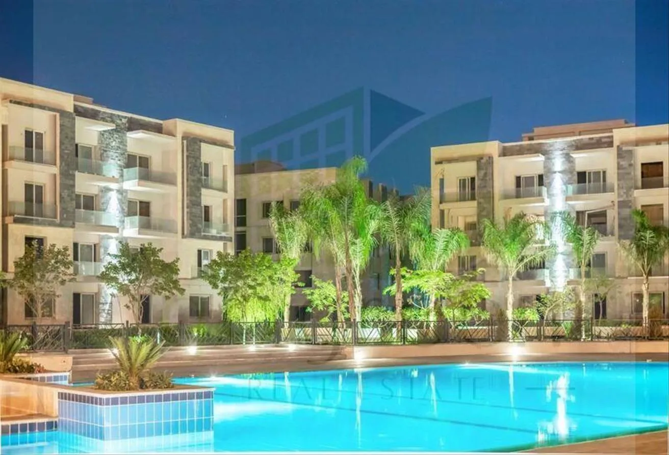 Sale in Galleria Residences: Roof Penthouse with Pool for sale / 40% DIS / RTM