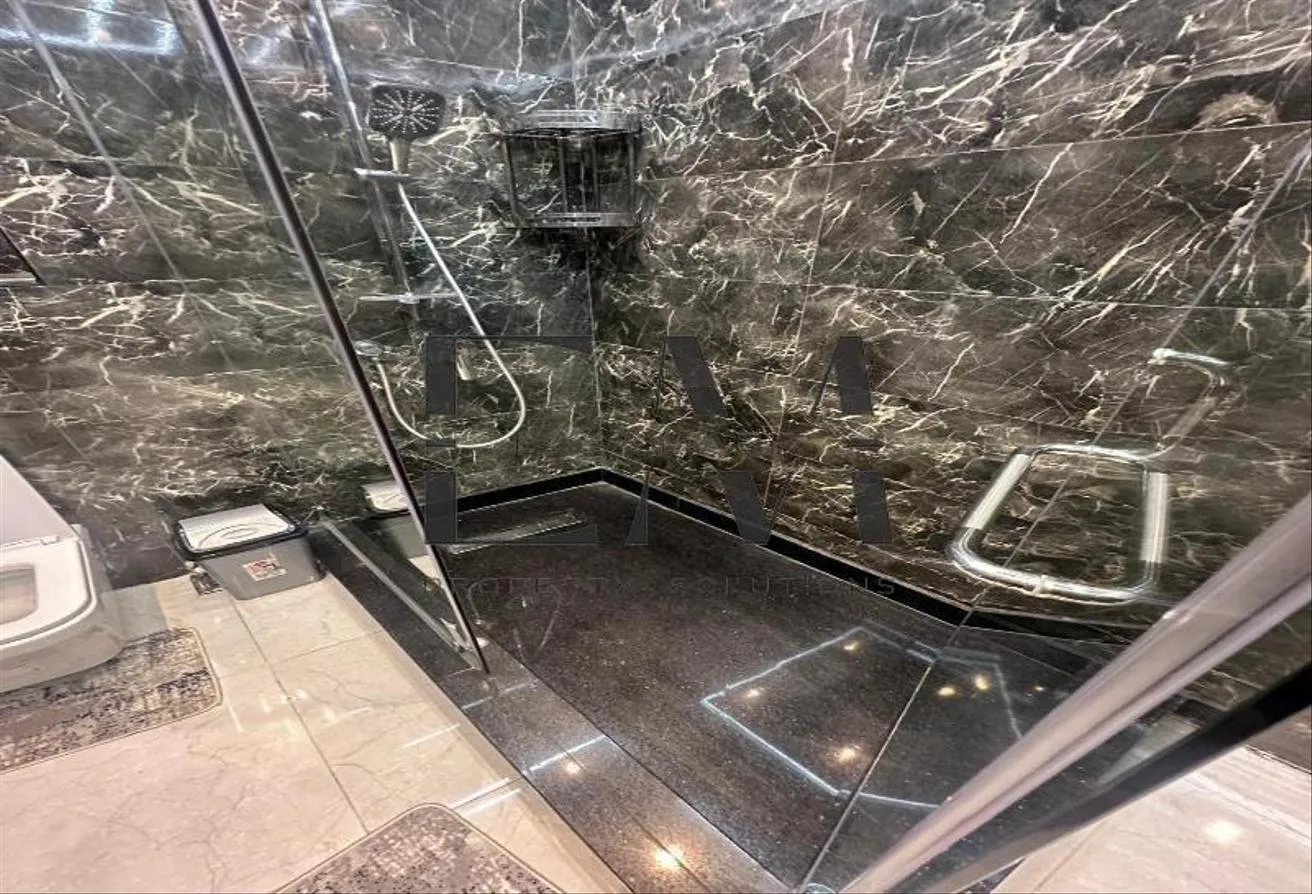 Gallery Image 15
