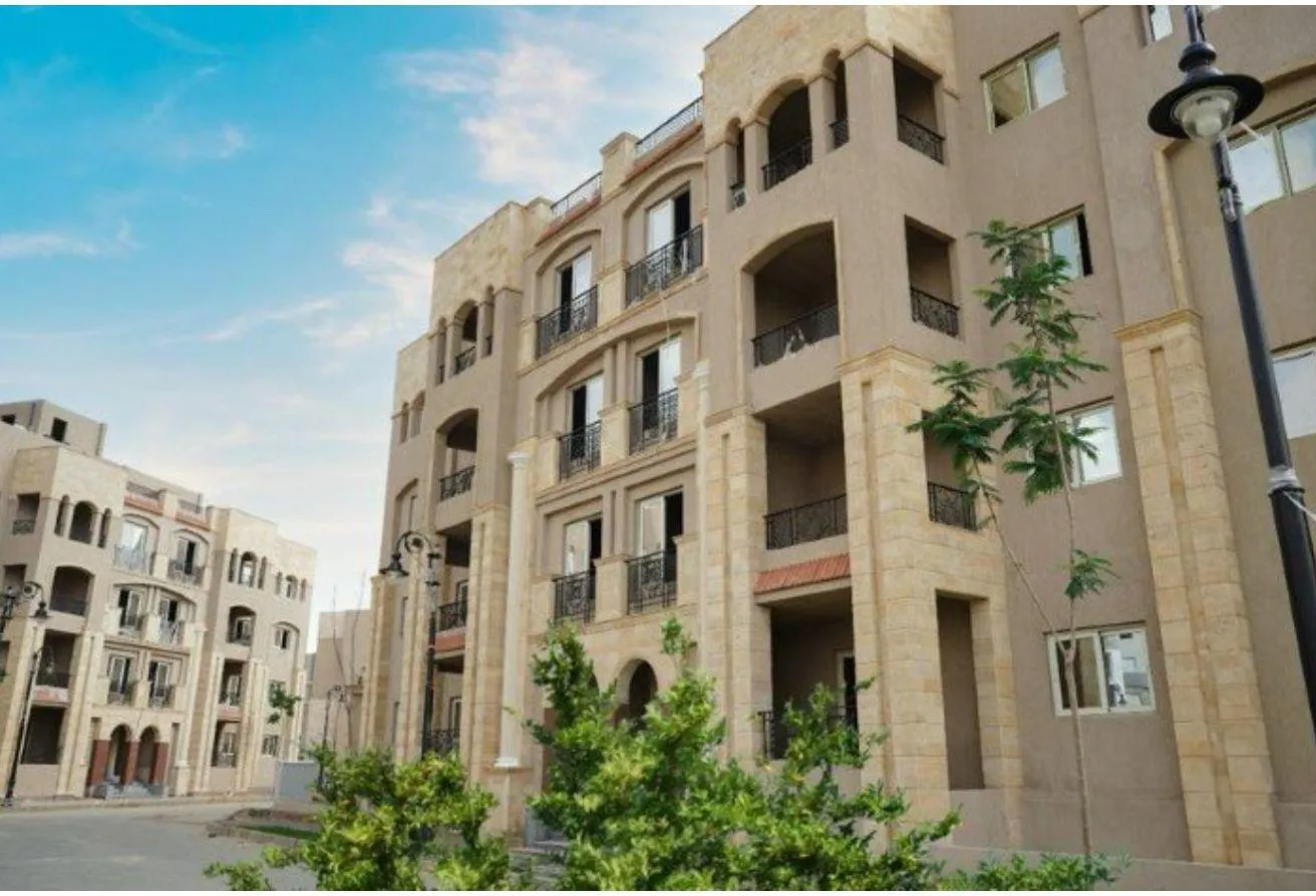 Sale in Rock Vera: Apartment for Sale In New Cairo Ready To Move