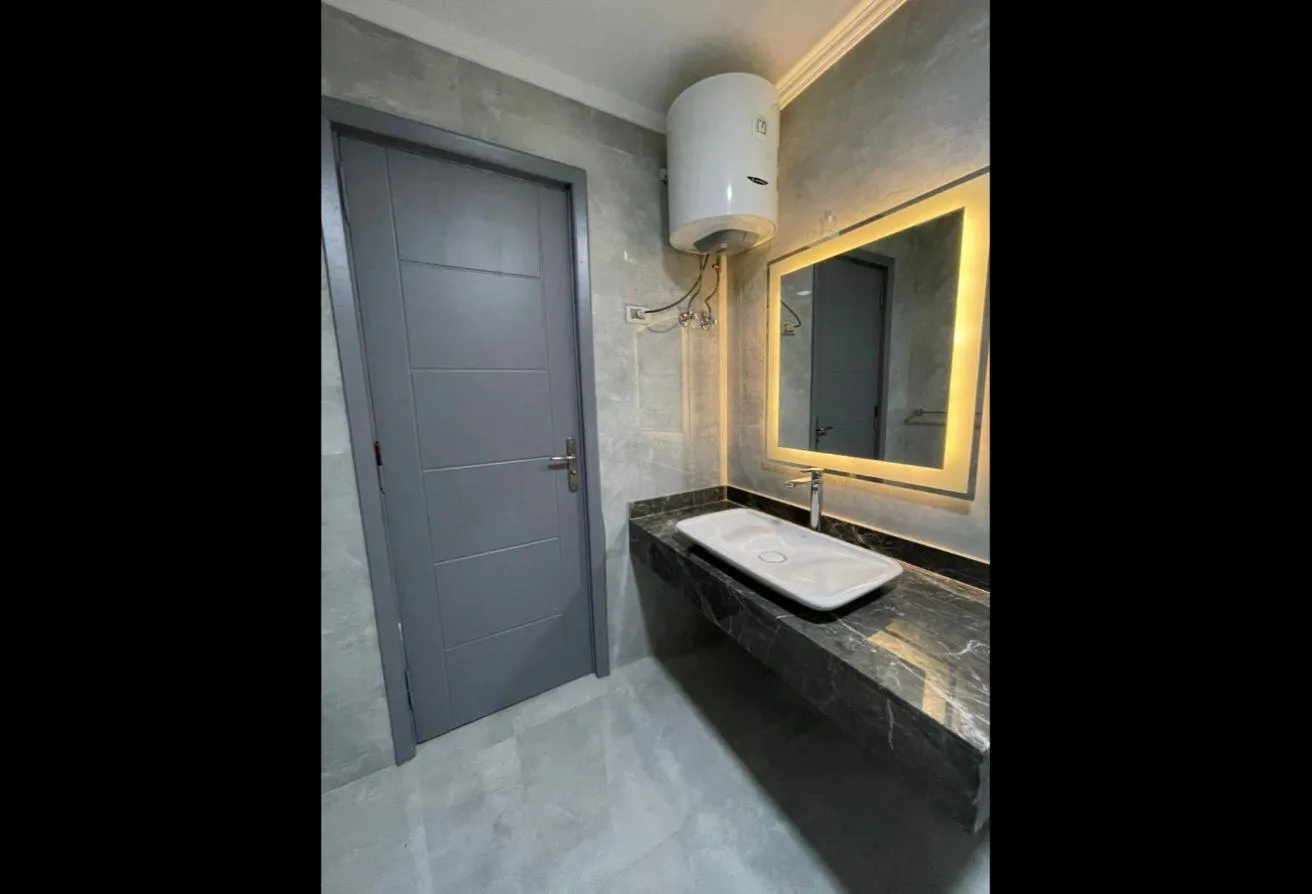 Gallery Image 13