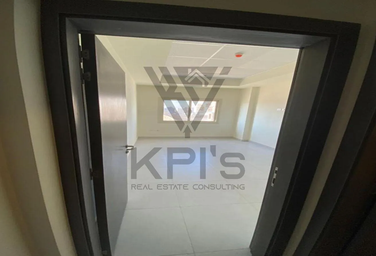 Sale in ELEGANTRY: Clinic for sale new Cairo 45 m/ ready to move