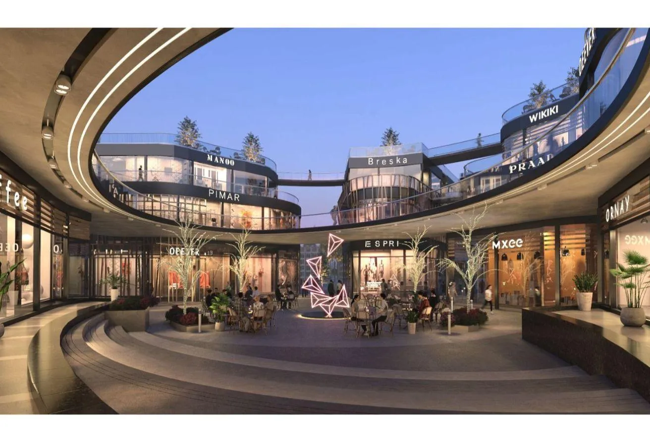 Sale in Podia Tower: A distinctive commercial store directly on the Gre