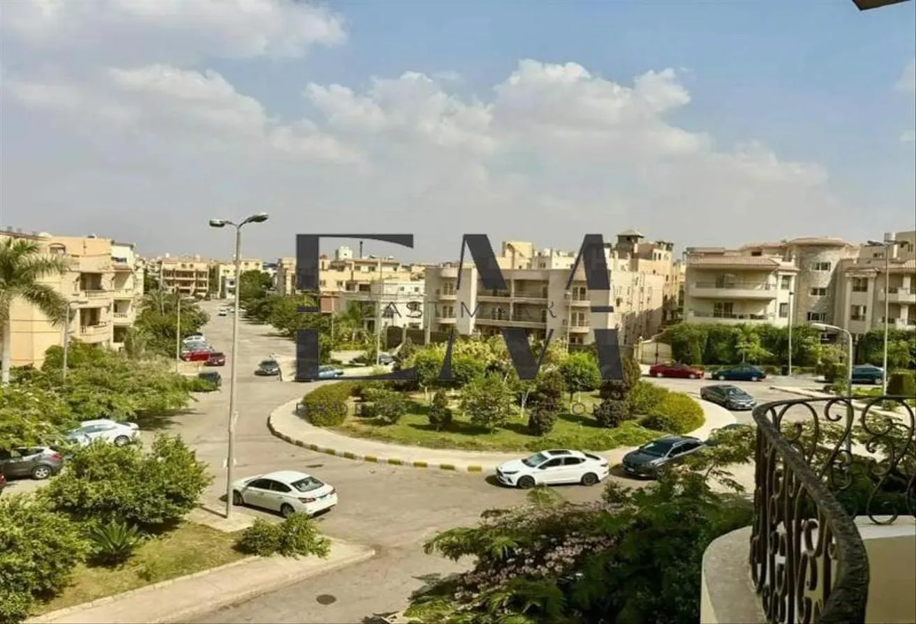 Sale in Service Road: Penthouse for sale in Ganoub Academy A