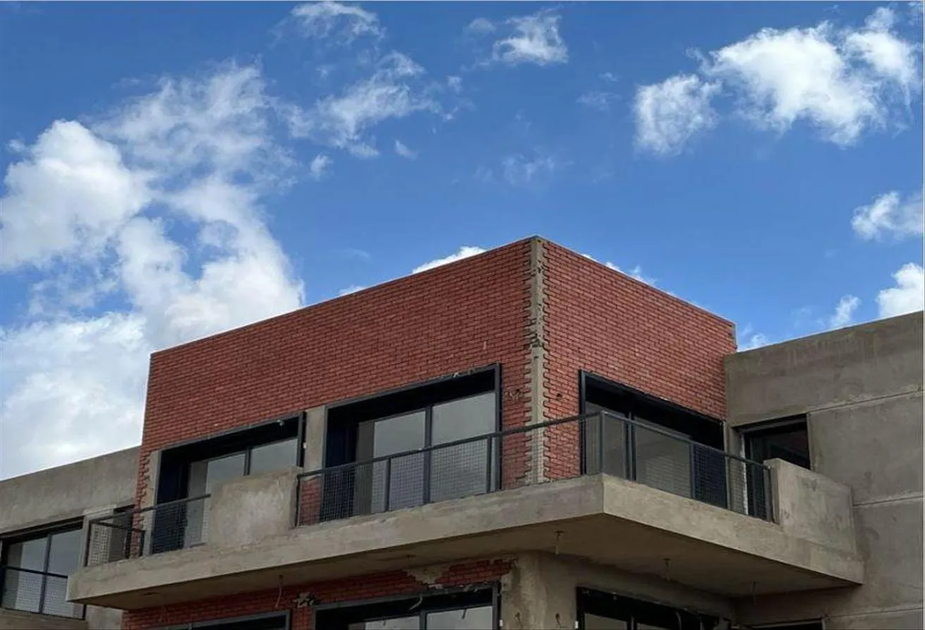 Sale in Brix: Immediate delivery Prime apartment 178m garden 80m