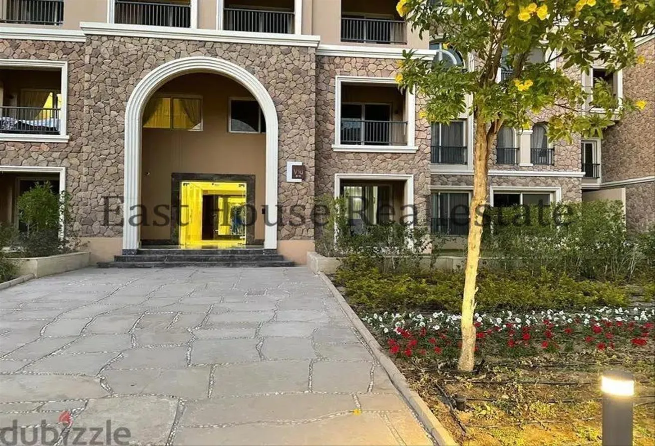Rent in 90 Avenue: Studio for rent furnished in 90 Avenue Modern Comp