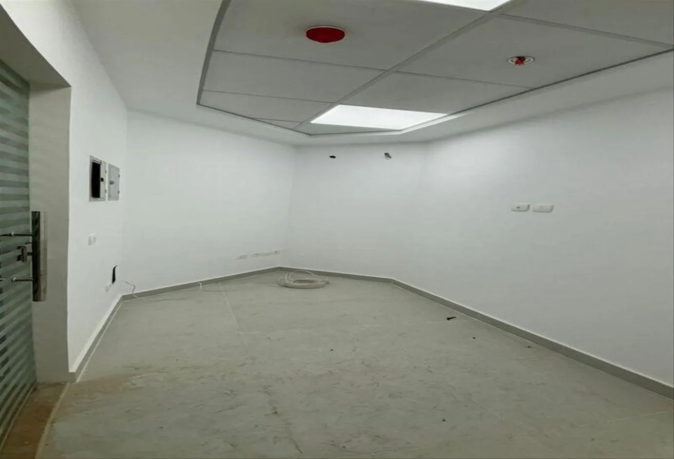 Rent in 12th District: For rent office of 45 square Ultra Super Lux