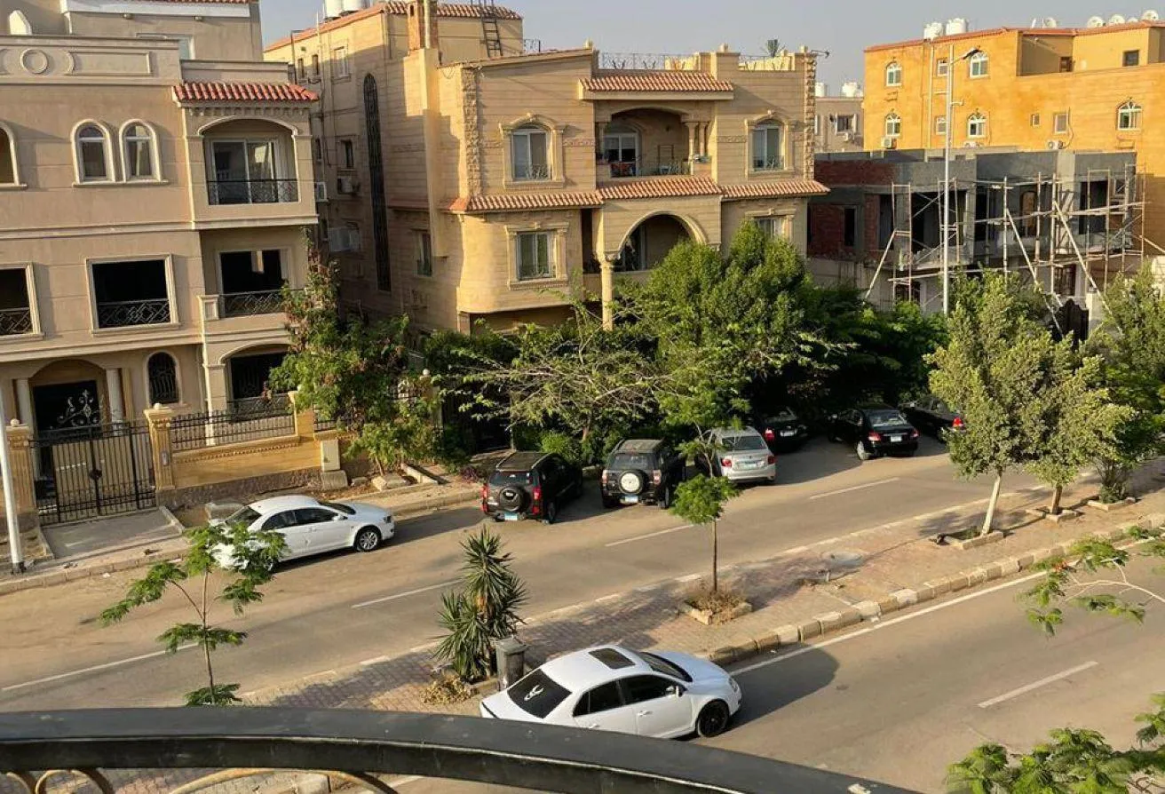 Sale in El Banafseg: شقة 190 م للبيع في البنفسج فيلات التجمع الاول