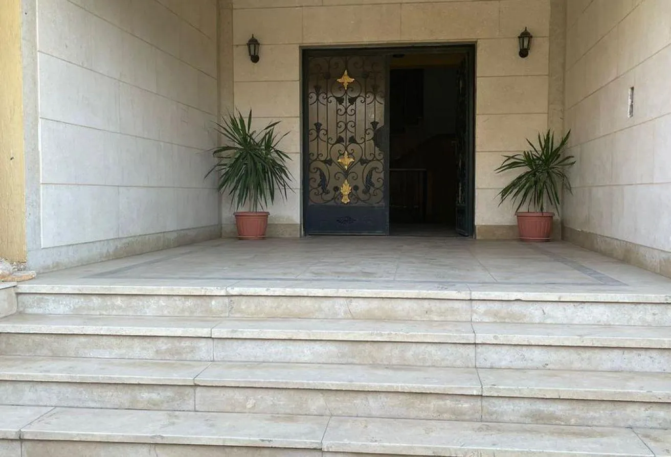 Gallery Image 12