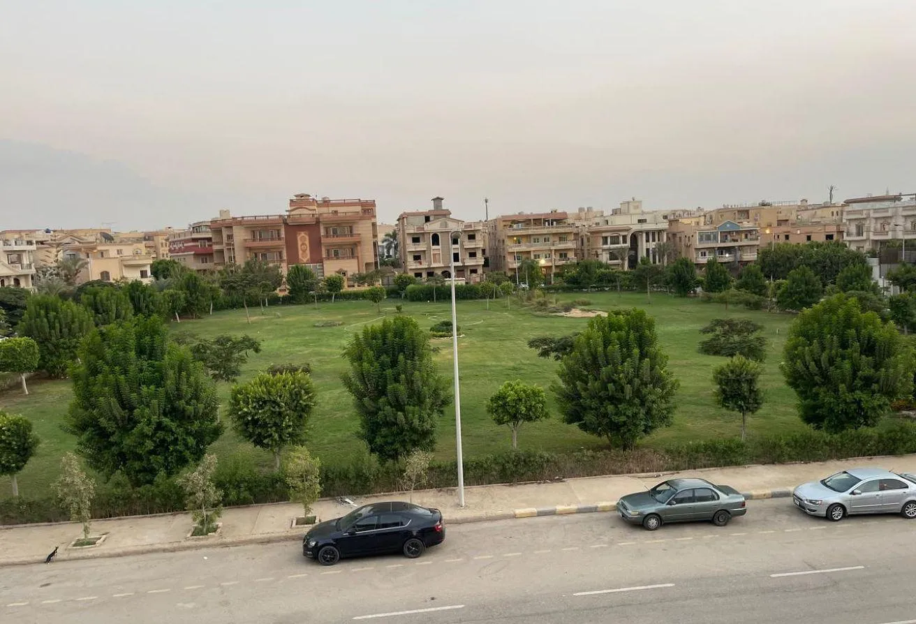 Sale in Al Narges 4: شقة للبيع 250 م  فى النرجس 4 فيلات التجمع الخامس 