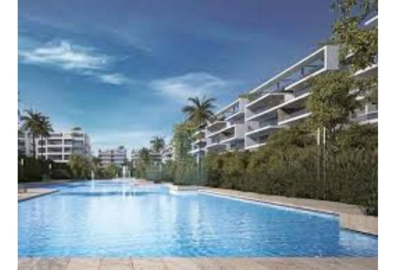 Sale in Lake View Residence 2: 3Bedrooms apartment- Prime Location in lake view 2