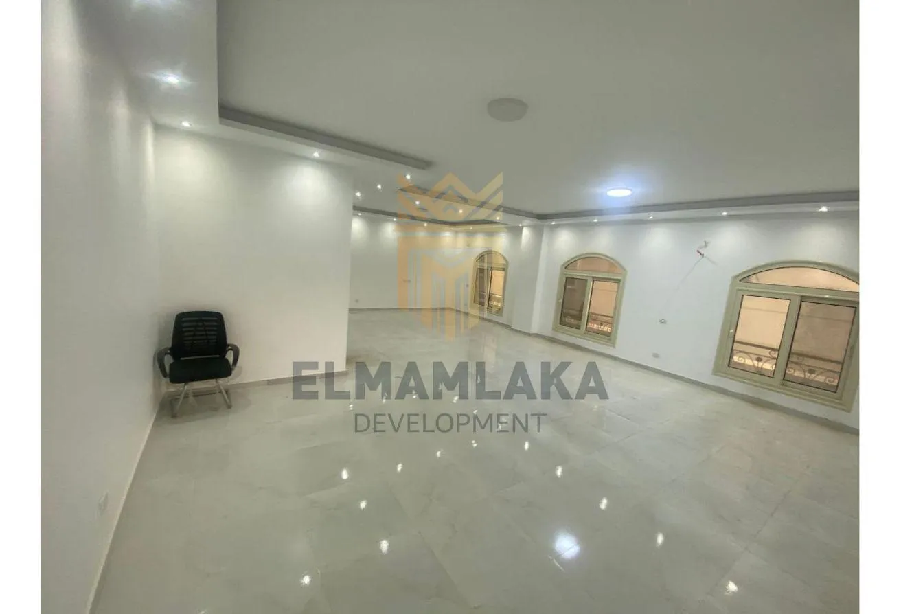 Sale in 16th District: Apartment for Sale in Mini Luxury Compound