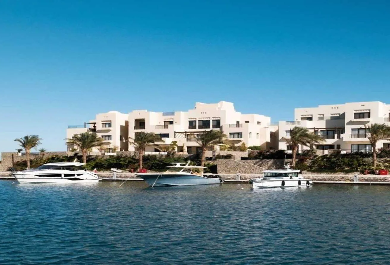 Sale in Fanadir Bay: Villa for sale in Al Gouna-Finished-Near Delivery.