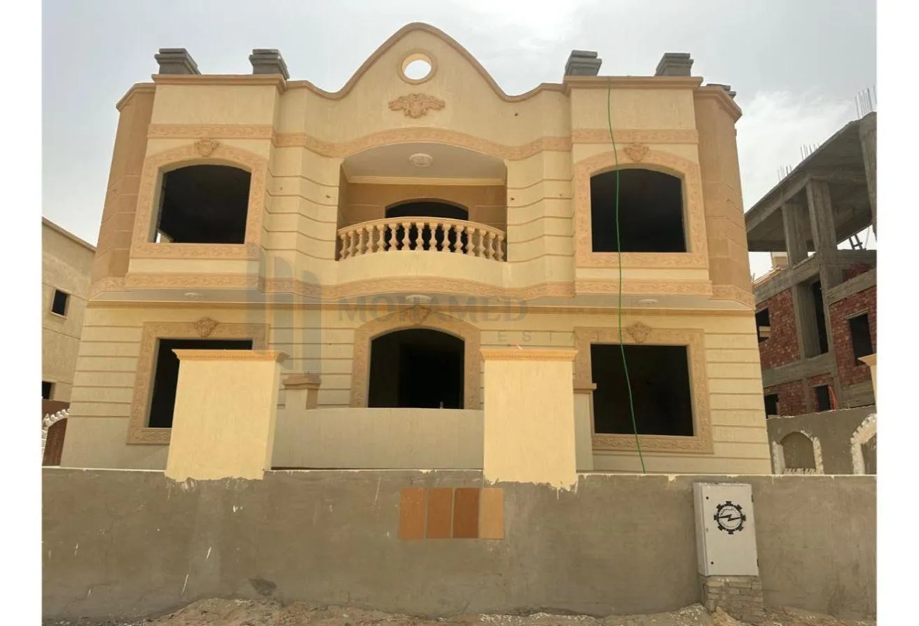 Sale in Lavida Al Bustan: فيلا للبيع بكمبوند الشروق بجوار لافيد البستان 500م